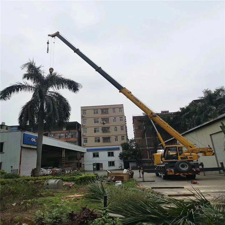 景德镇珠山12吨吊车出租一天的收费标准是什么